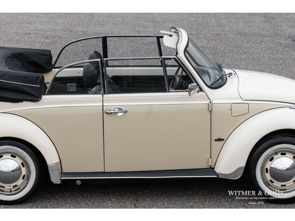 Bild 15/27 von Volkswagen Käfer 1303 LS (1974)