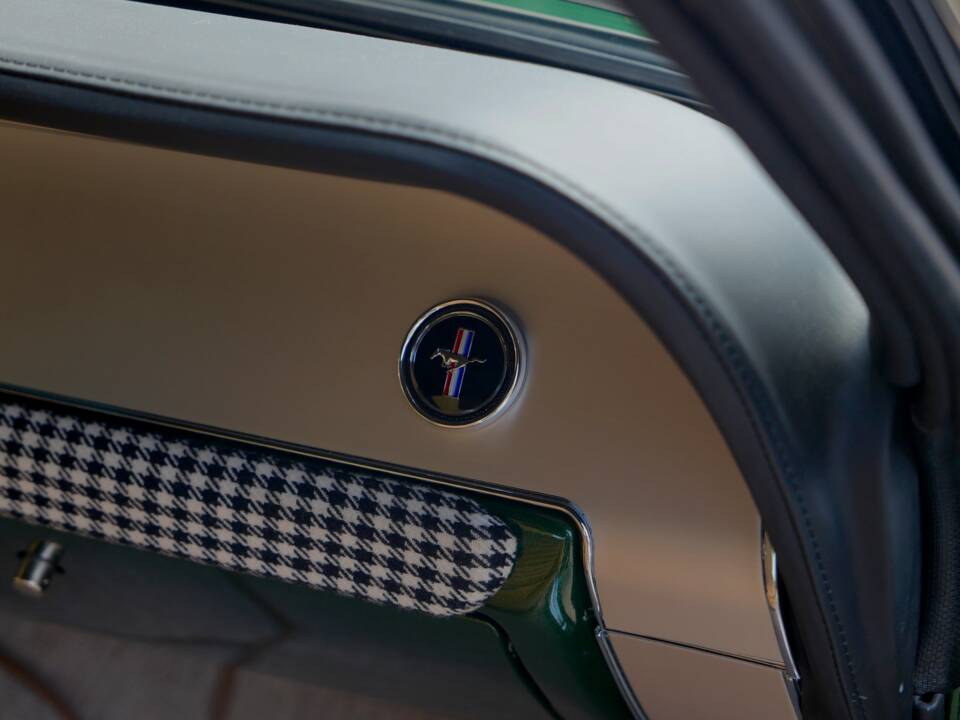 Bild 21/32 von Ford Mustang Custom (1967)