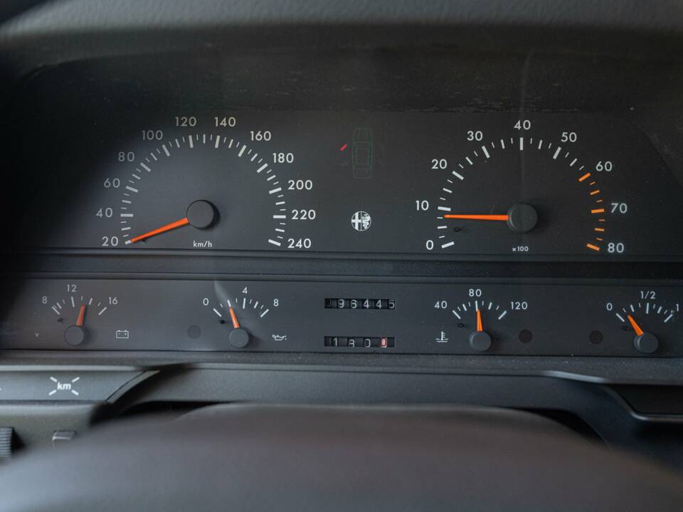 Image 44/50 de Alfa Romeo 164 2.0 (1991)