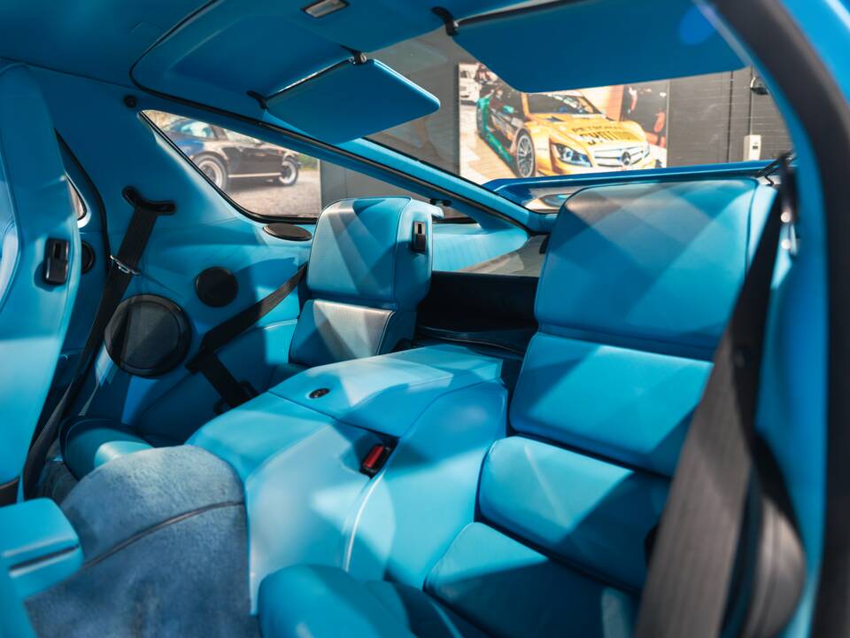 Image 13/33 of Porsche 928 GTS (1992)