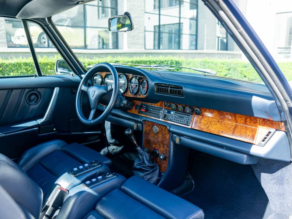 Bild 38/48 von Porsche 911 Carrera 3.2 (1984)
