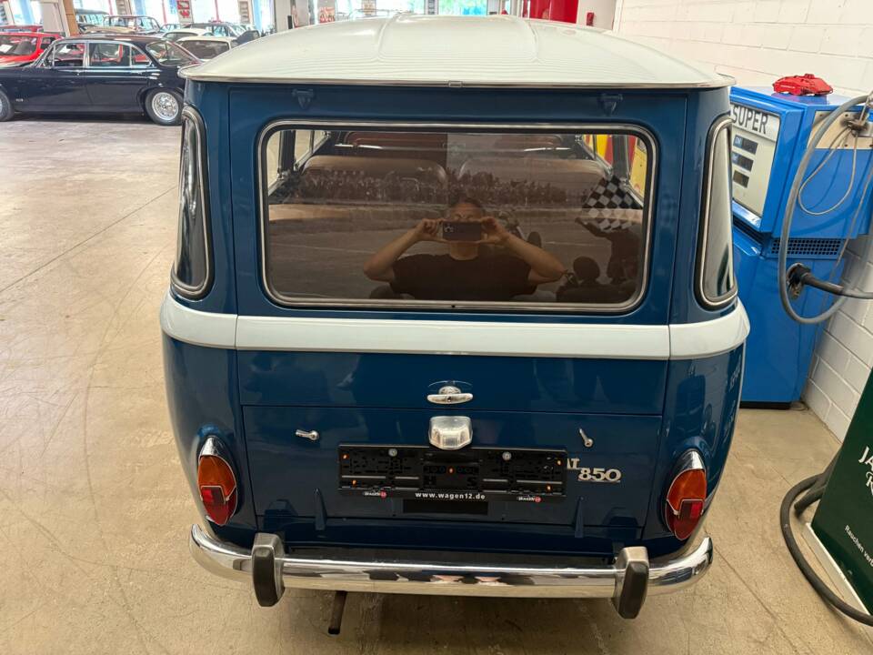 Image 13/23 of FIAT 850 Familiare (1966)