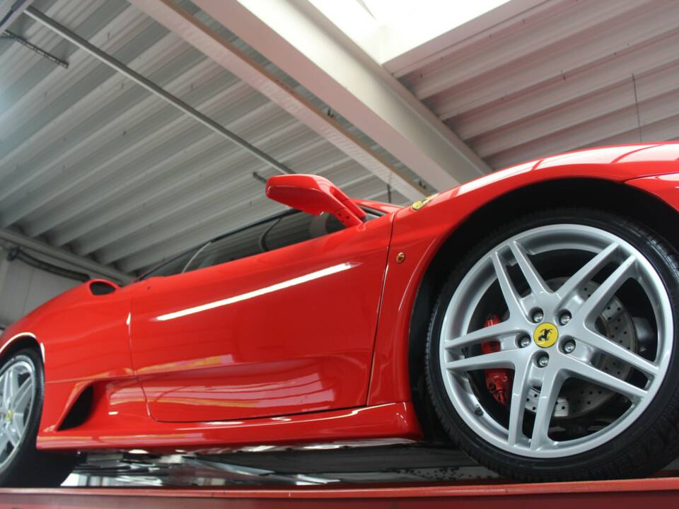 Bild 32/50 von Ferrari F 430 (2007)