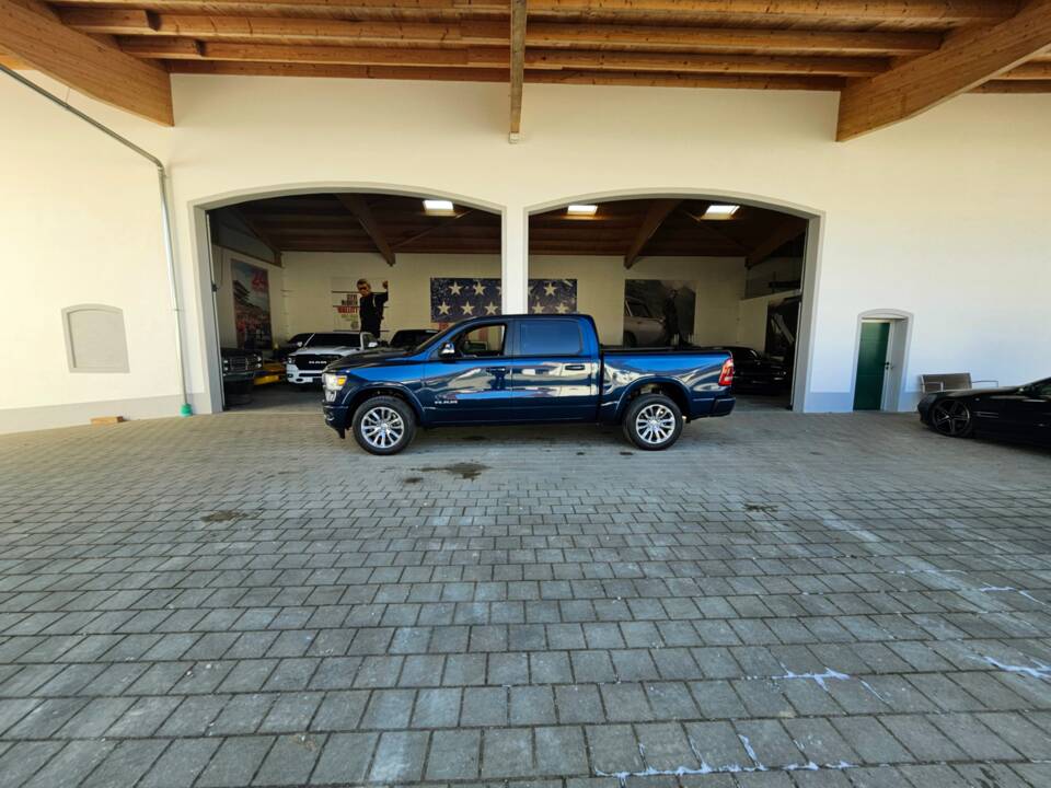 Image 40/69 of Dodge Ram 1500 (2022)