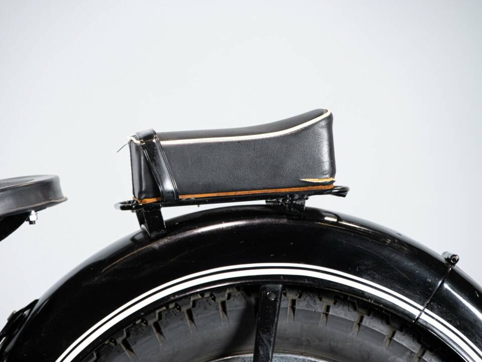 Image 16/50 of BMW DUMMY (1954)