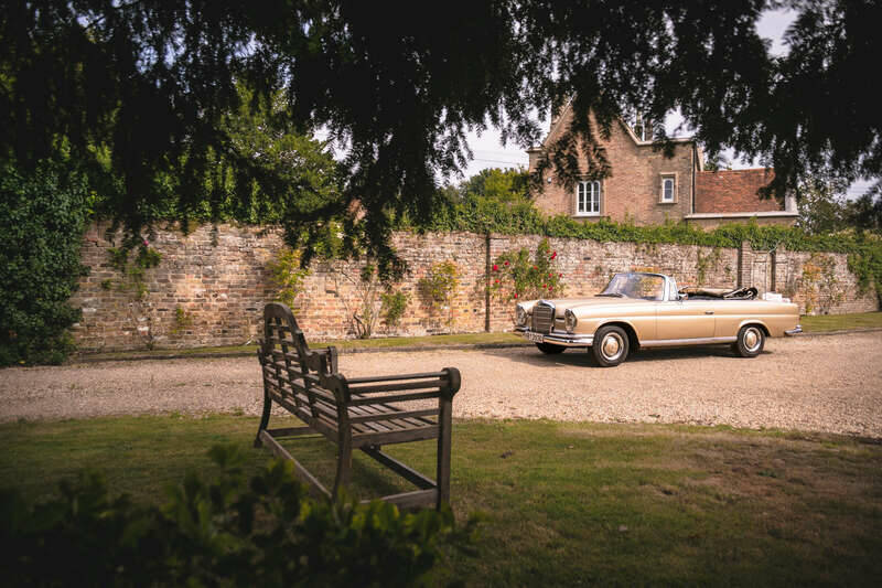 Image 34/50 of Mercedes-Benz 250 SE (1966)