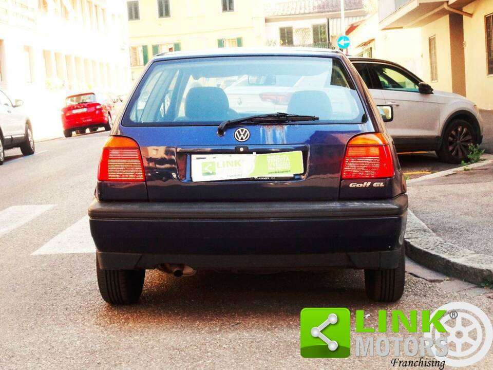 Immagine 4/10 di Volkswagen Golf III 1.8 (1993)