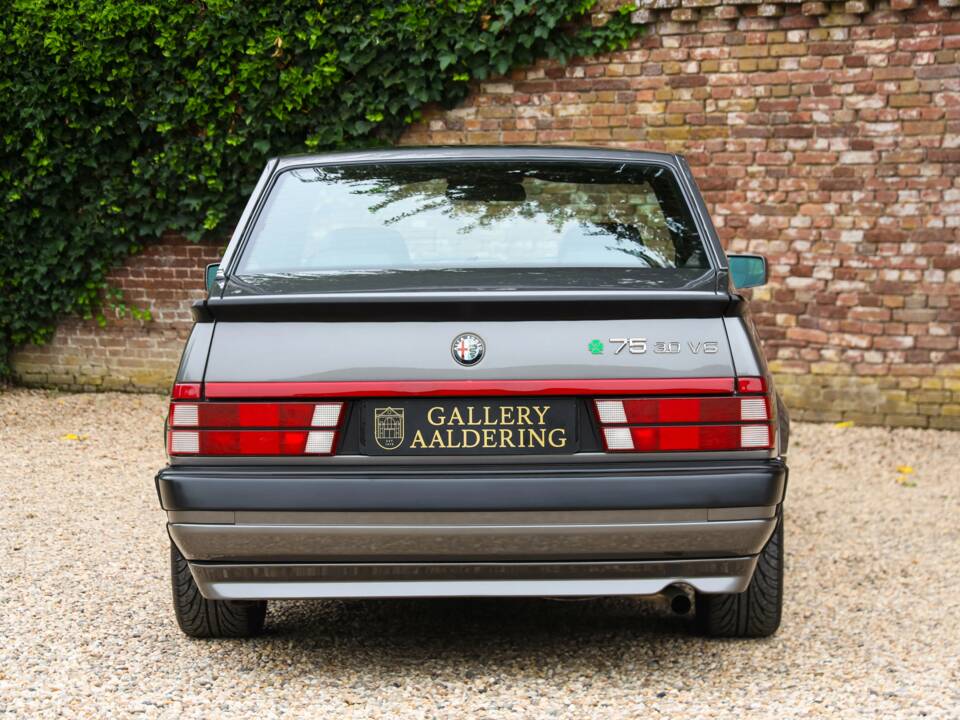 Image 6/50 of Alfa Romeo 75 3.0 V6 QV (1988)
