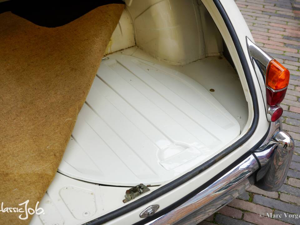 Immagine 42/46 di Jaguar Mk II 3.8 (1962)