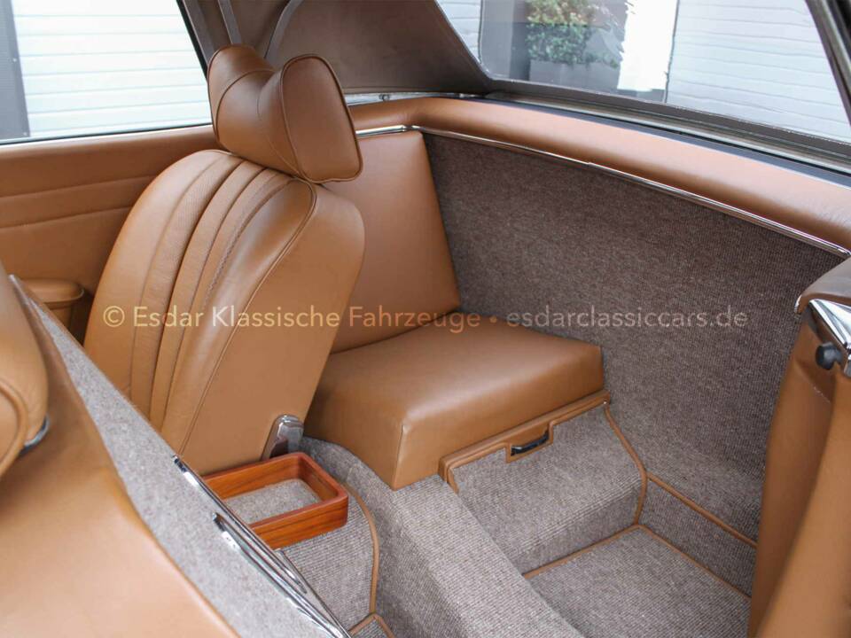 Afbeelding 21/41 van Mercedes-Benz 280 SL (1969)