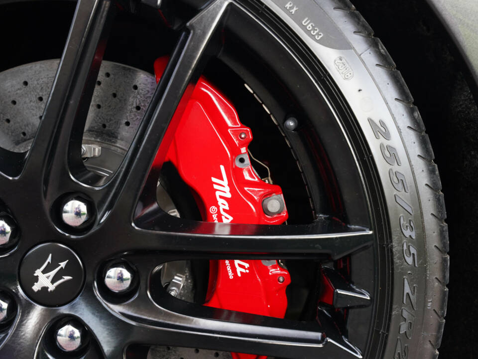 Afbeelding 17/50 van Maserati GranTurismo MC Stradale (2011)