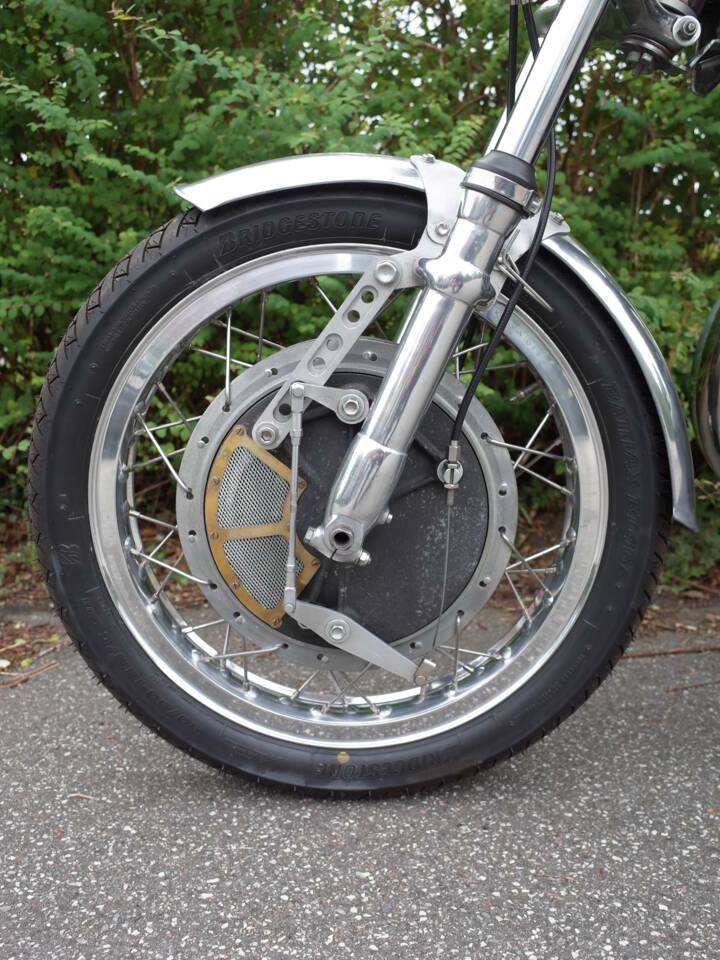 Image 14/24 of Egli-Vincent JMC 0101 (2006)