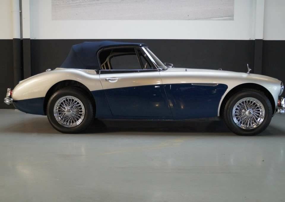 Image 4/50 de Austin-Healey 3000 Mk III (BJ8) (1965)