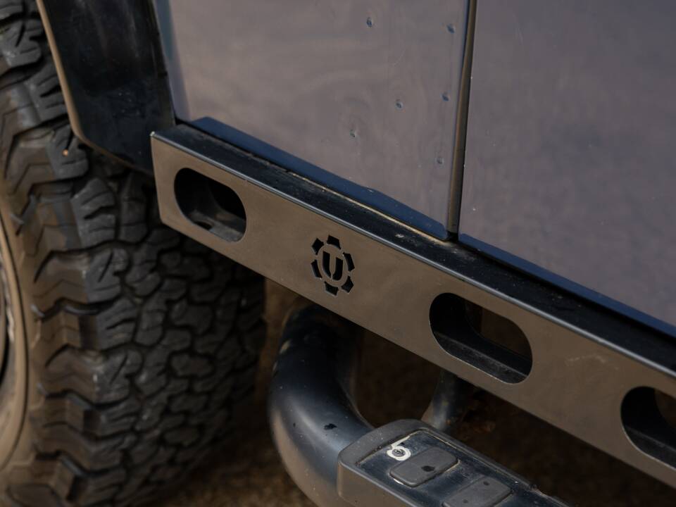 Image 40/43 of Land Rover Defender 90 (2010)