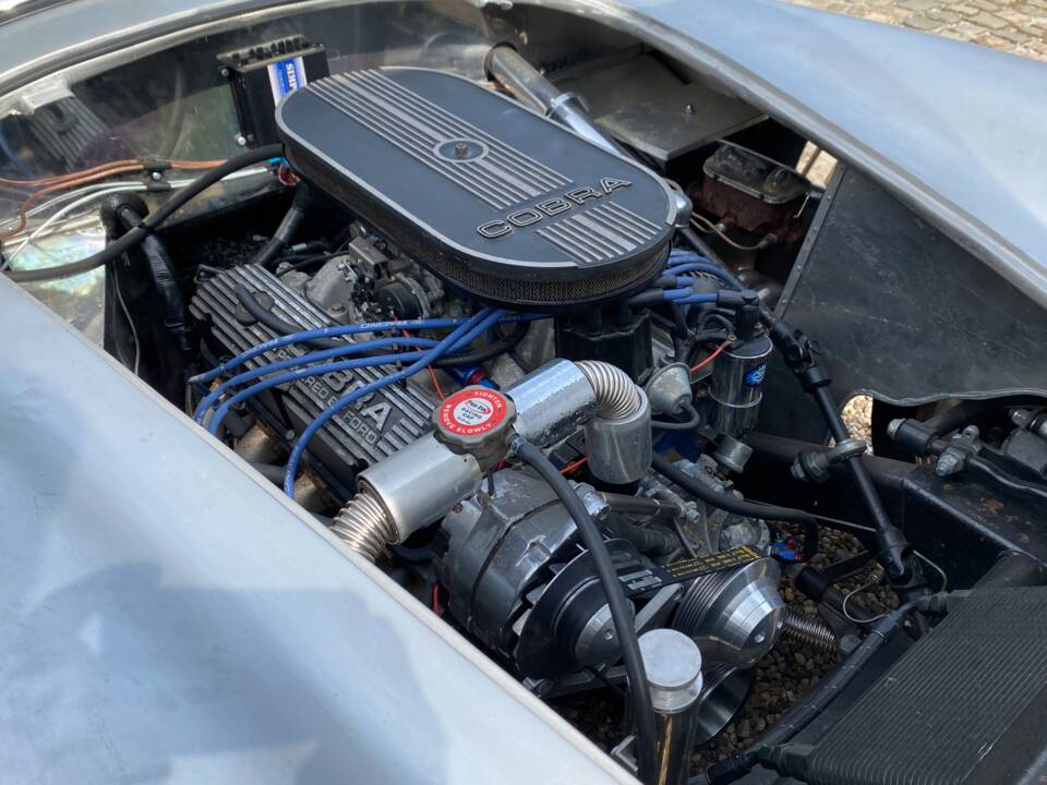 Immagine 21/27 di AC Cobra 427 (1967)