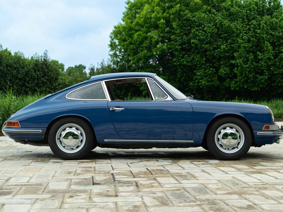 Immagine 4/50 di Porsche 911 2.0 T (1968)