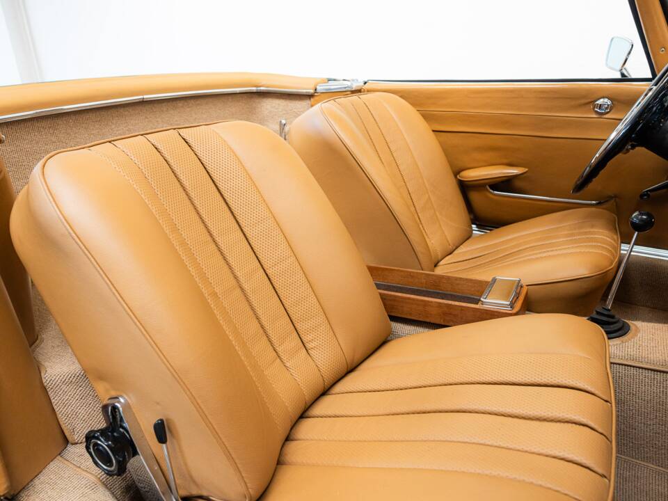 Immagine 14/32 di Mercedes-Benz 250 SL (1967)