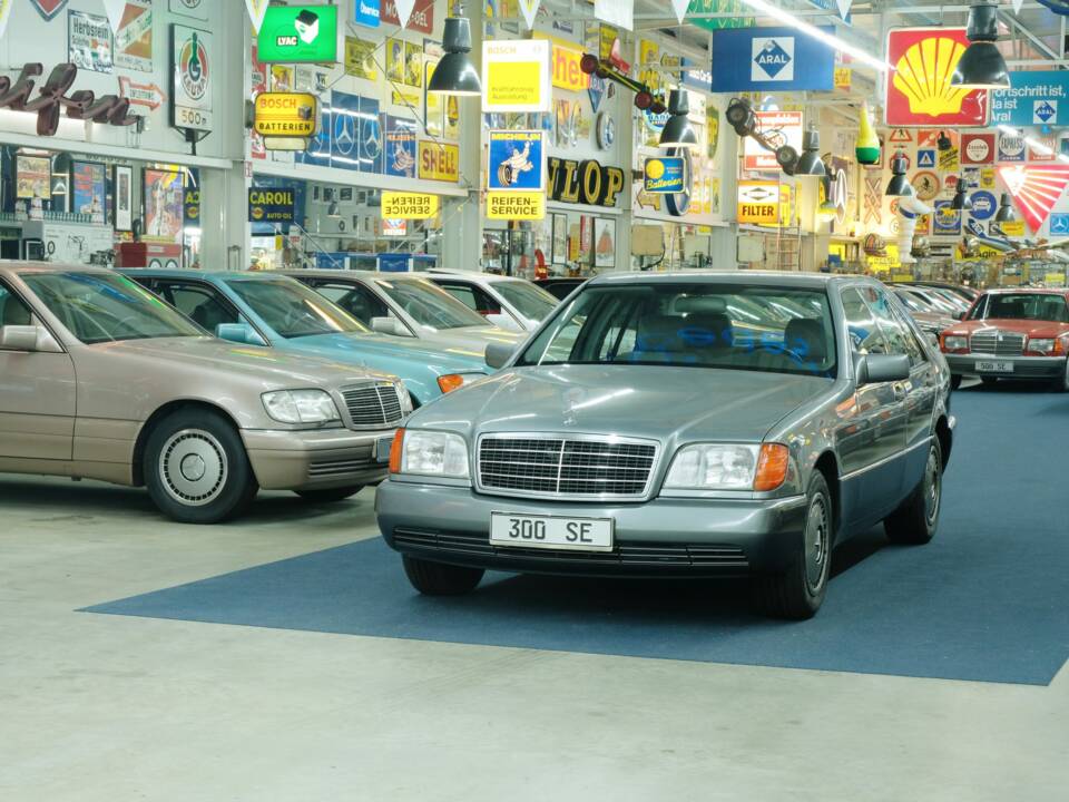 Bild 9/50 von Mercedes-Benz 300 SE (1992)