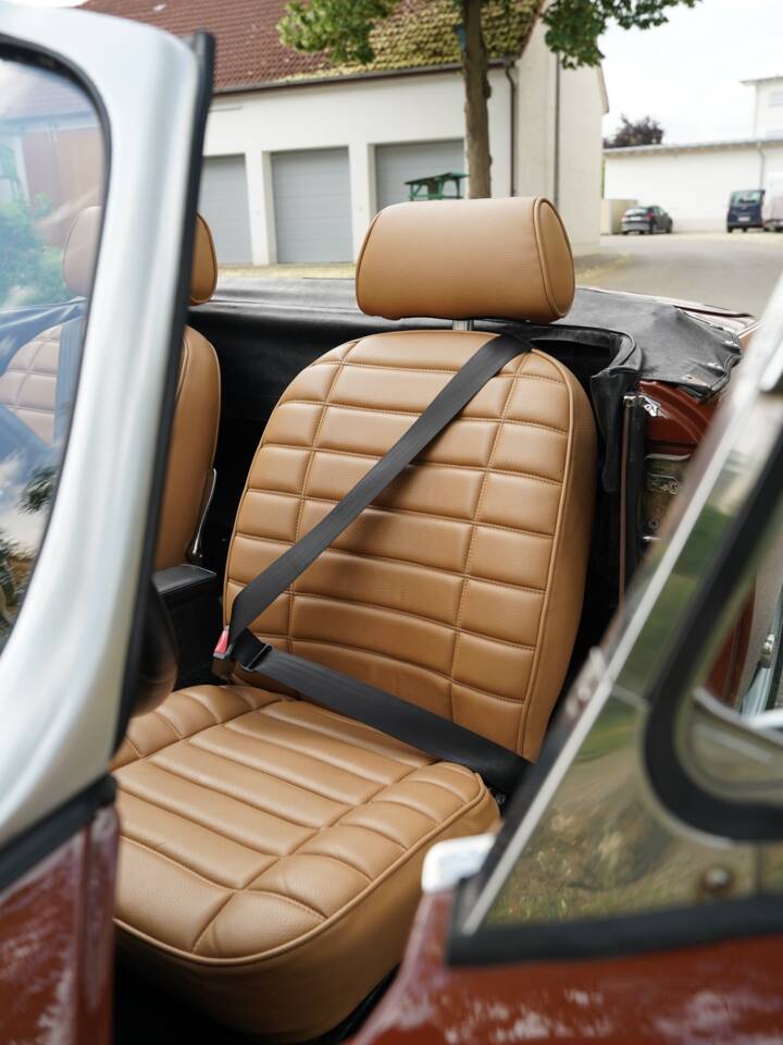 Image 56/100 of MG MGB (1978)