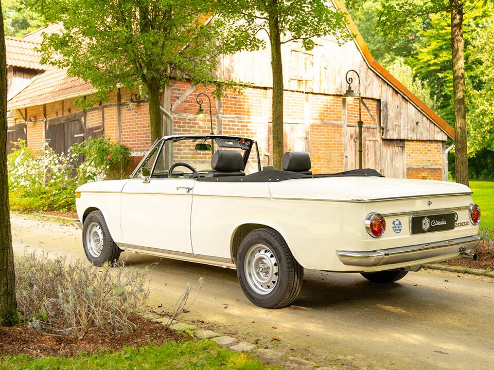 Immagine 9/76 di BMW 2000 (1971)