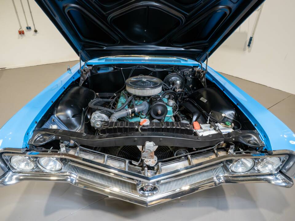 Image 10/22 of Buick Wildcat Sport Coupe (1964)