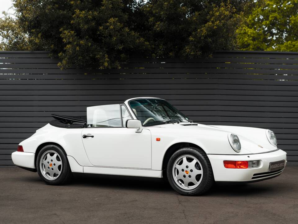 Bild 1/48 von Porsche 911 Carrera 2 (1990)