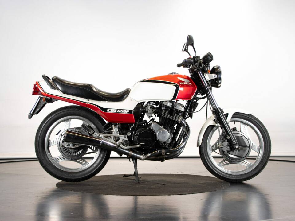Immagine 5/50 di Honda CBX 550 F (1982)