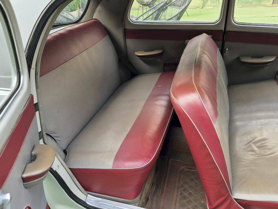 Image 26/53 of Lancia Appia C10 (1957)