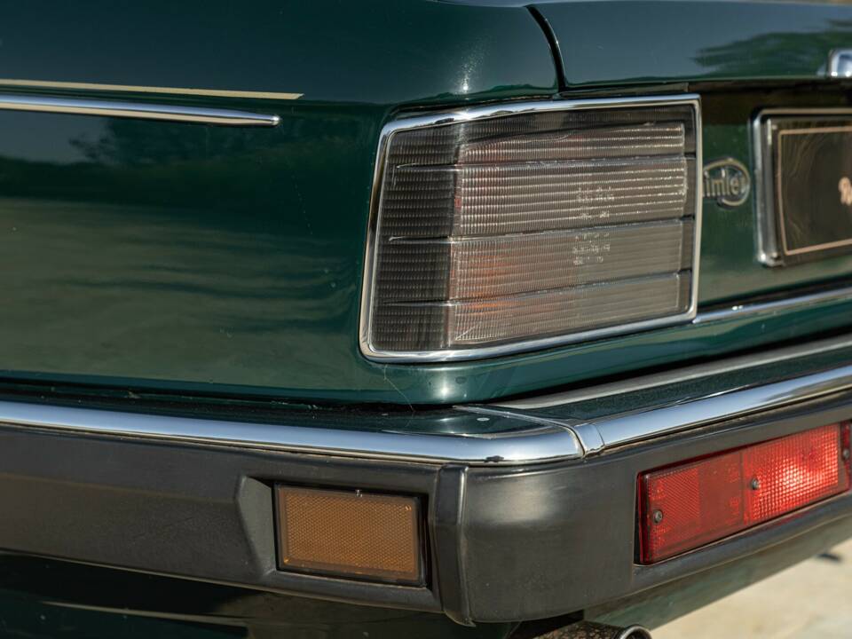 Image 24/50 de Daimler XJ 6 4.0 (1991)