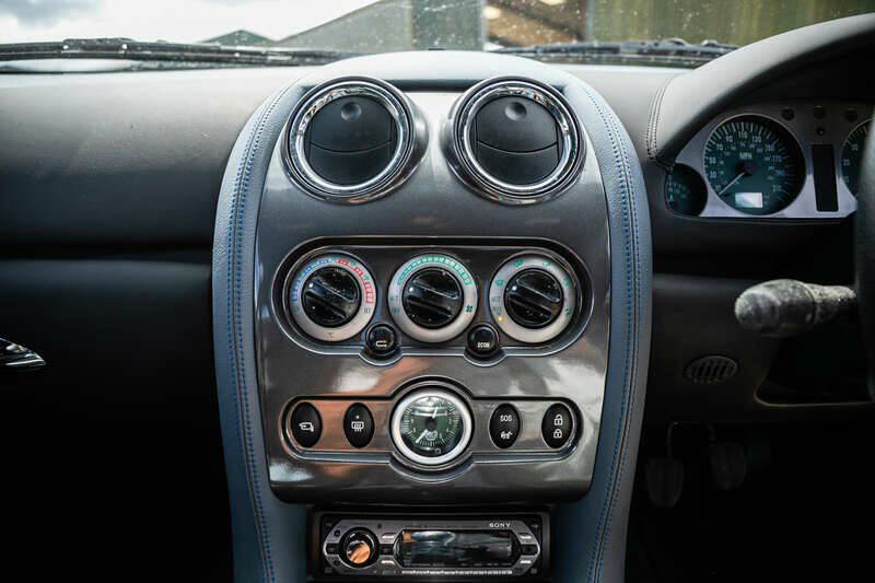 Image 23/41 of MG XPower SV (2007)