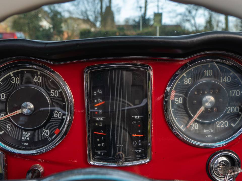 Afbeelding 28/50 van Mercedes-Benz 230 SL (1966)