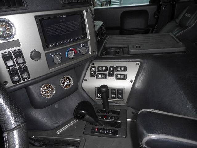 Image 14/26 of Hummer H 1 Alpha (2006)