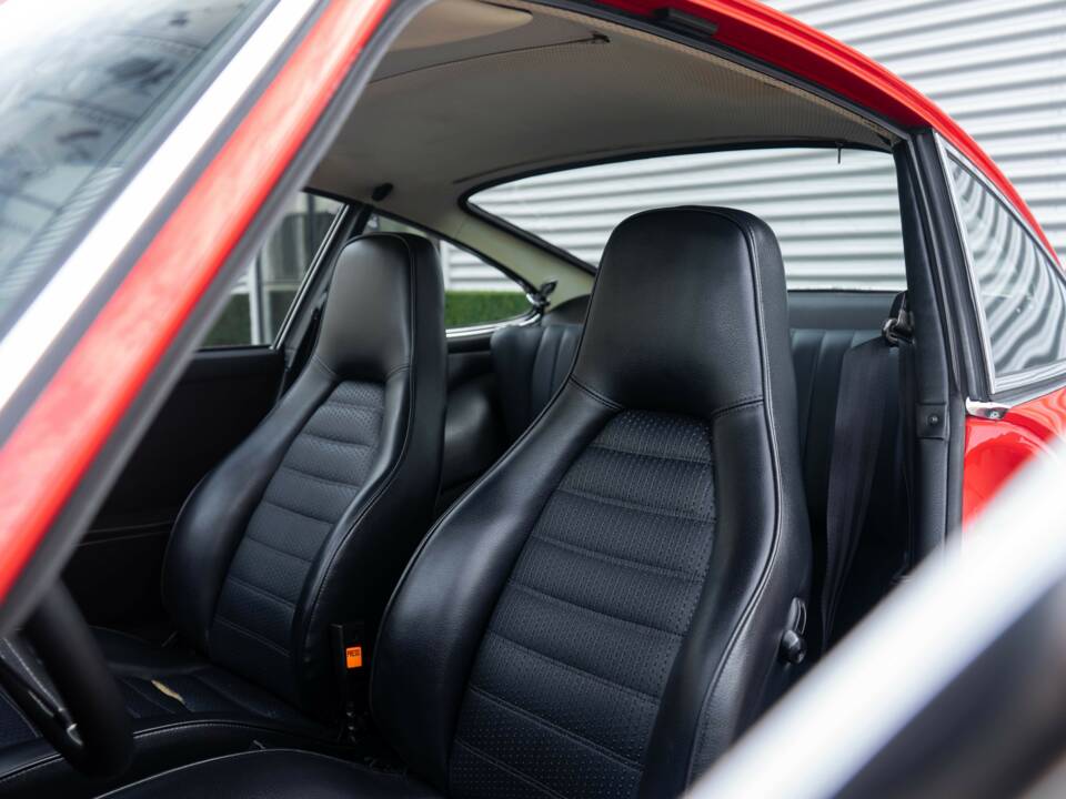 Image 16/37 of Porsche 911 2.7 S (1974)