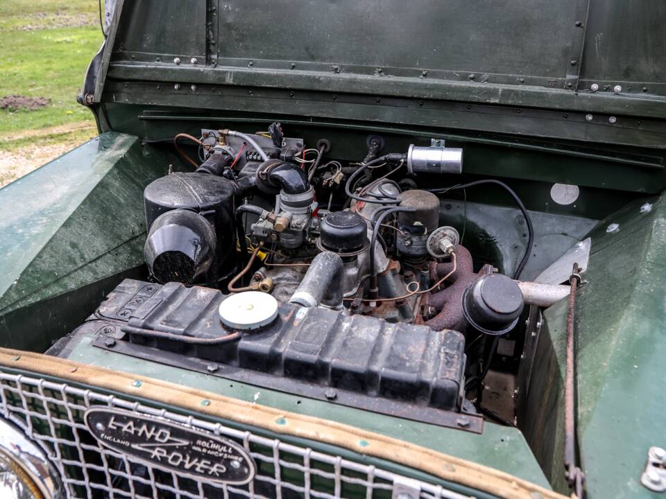 Image 2/34 of Land Rover 86 (1953)