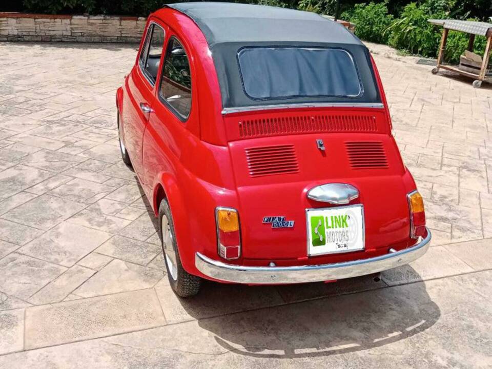 Image 4/10 of FIAT 500 L (1971)