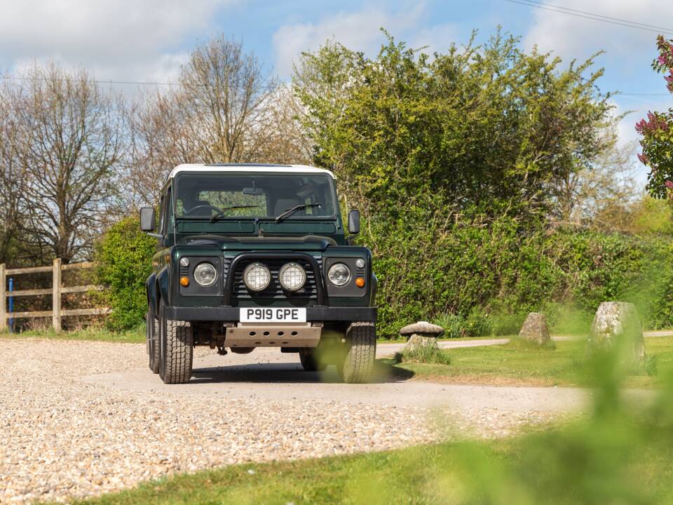 Afbeelding 17/41 van Land Rover Defender 90 (1997)