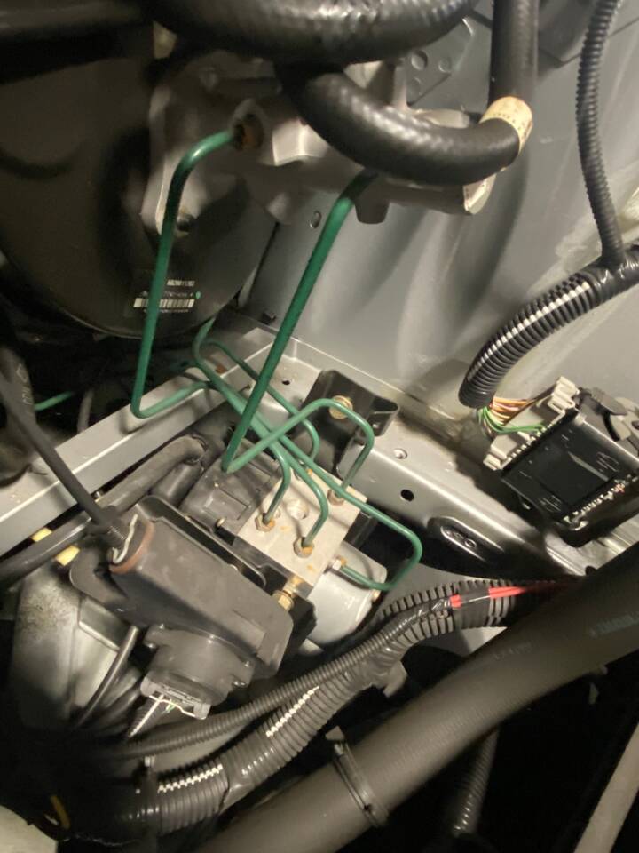Immagine 26/43 di Renault Clio II V6 (2001)