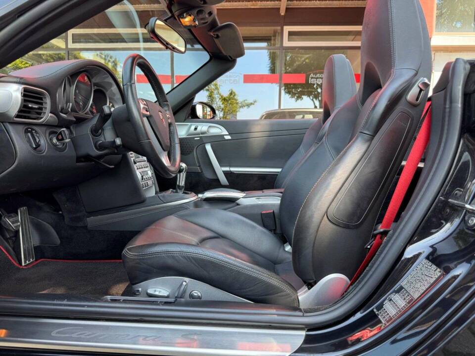 Bild 13/20 von Porsche 911 Carrera S (2007)