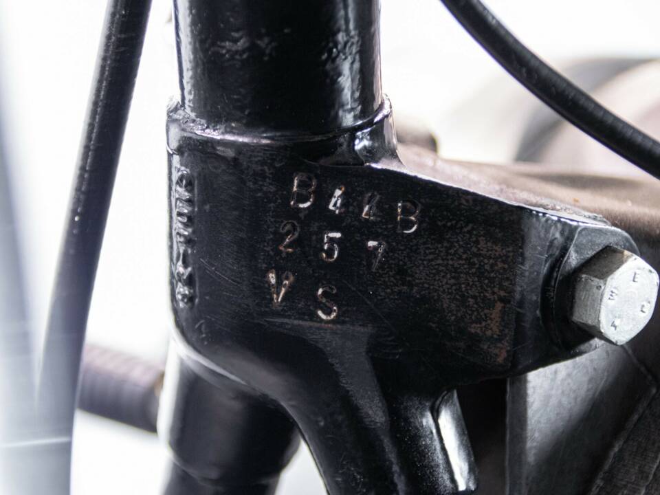 Image 27/50 of BSA DUMMY (1969)