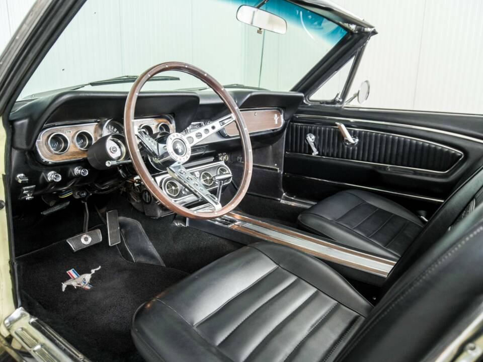 Immagine 11/50 di Ford Mustang 289 (1965)