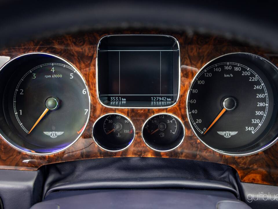 Image 54/75 of Bentley Continental GT (2004)