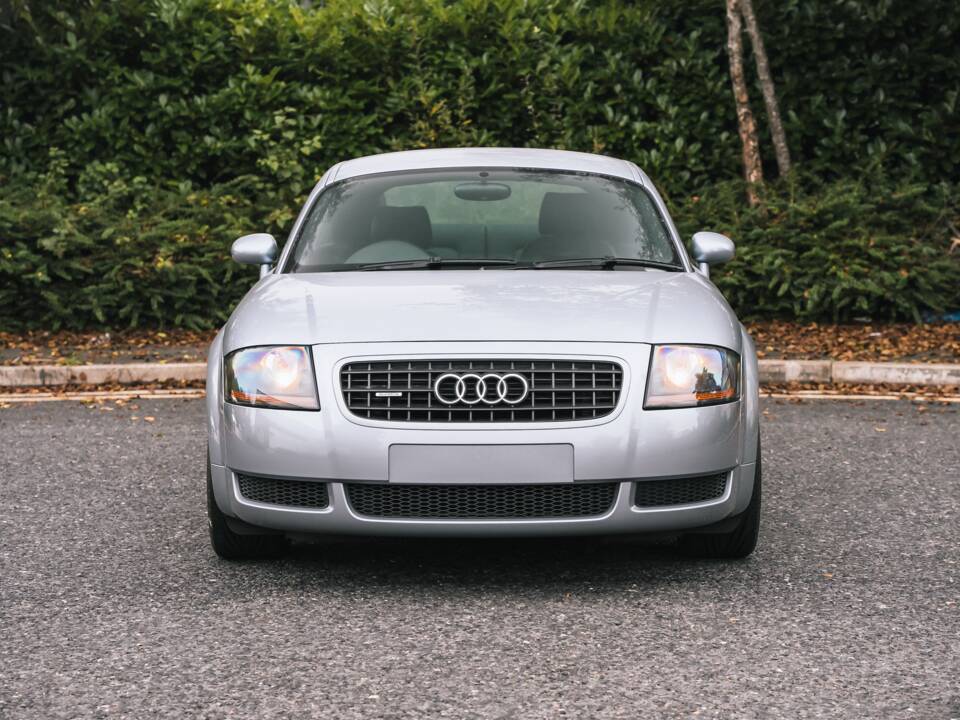 Immagine 35/50 di Audi TT 1.8 T quattro (2006)