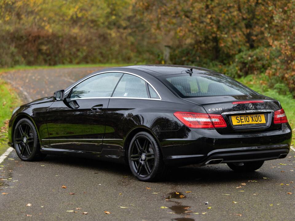 Bild 10/44 von Mercedes-Benz E 500 (2010)