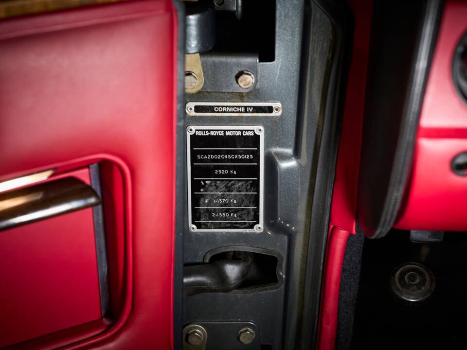 Imagen 88/100 de Rolls-Royce Corniche IV (1995)