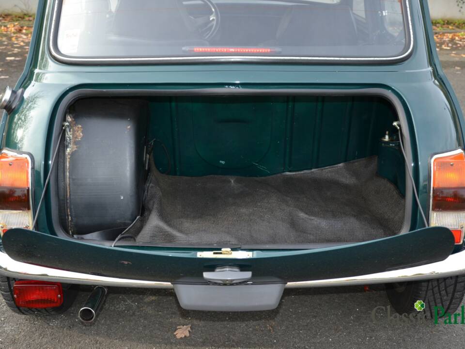 Image 13/50 de Austin Mini 1000 (1989)