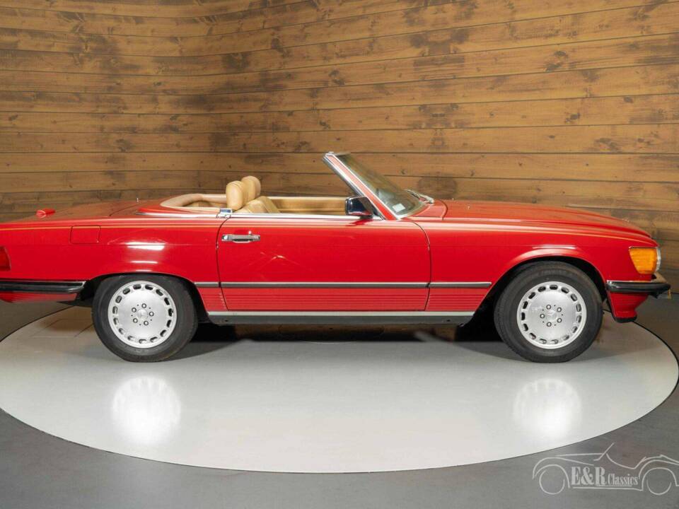 Bild 9/19 von Mercedes-Benz 560 SL (1988)