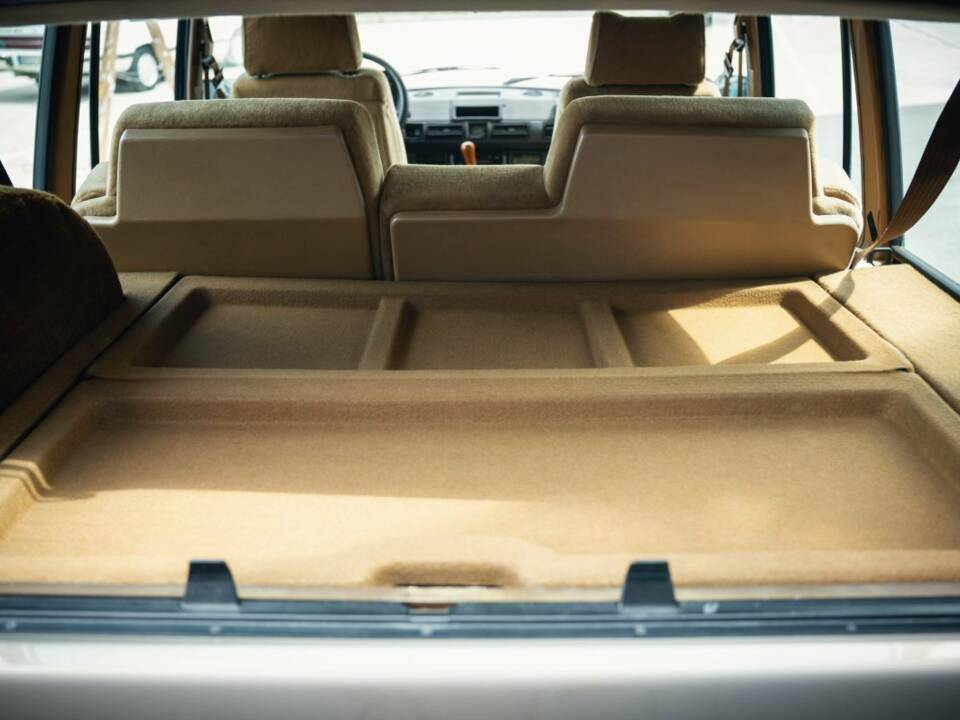 Image 10/15 of Land Rover Range Rover Classic EFI (1987)