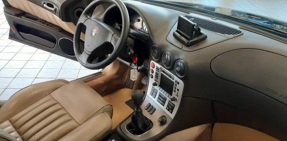 Imagen 21/44 de Alfa Romeo 166 2.0 V6 TB (1999)