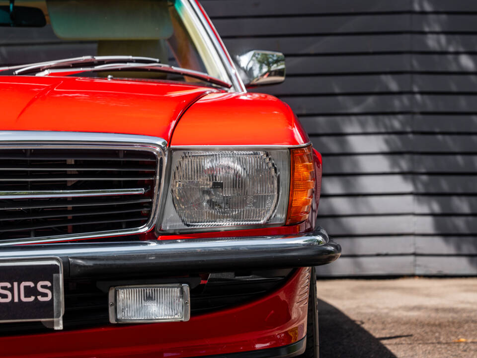 Image 12/59 of Mercedes-Benz 300 SL (1989)