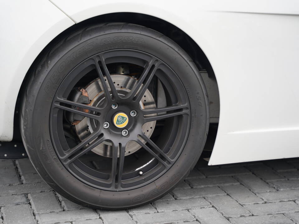 Image 46/50 of Lotus 2-Eleven GT4 (2009)